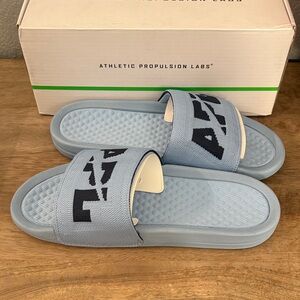 APL Light blue techloom slides